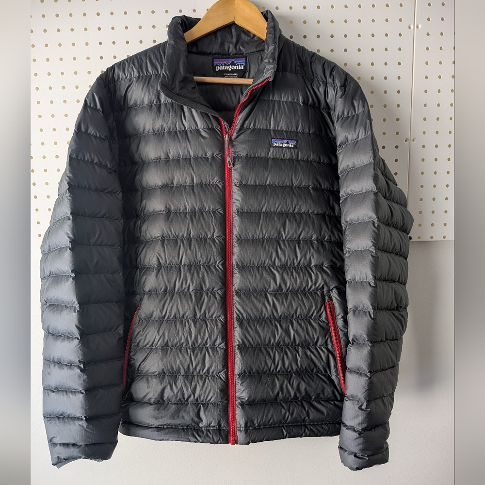 Patagonia Men's Gray and Red Down Sweater Puffer Jacket
